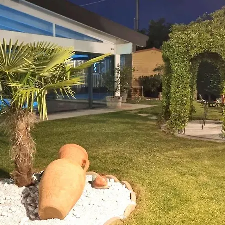 Fontana Oasis Апартаменты