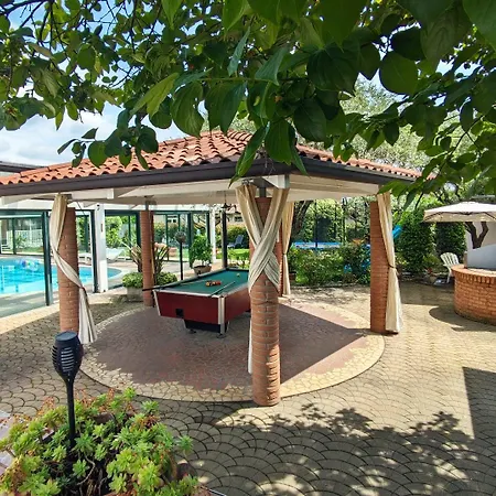 Fontana Oasis Апартаменты Кастельнуово-дель-Гарда