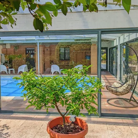 Fontana Oasis *